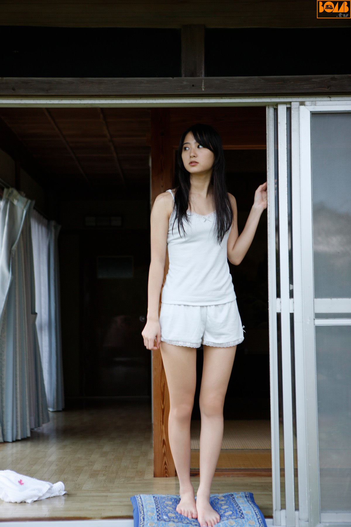 Riho Takada 高田里穂 Shizuka Nakamura 中村静香 [Bomb.tv]